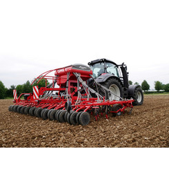 Продажа сеялок зерновых Kverneland ts-drill и другой сельскохозяйственной техники в Московской области, Рязани, Калуге, Туле с доставкой в регионы РФ. Выгодные условия для фермеров. Сервисное обслуживание. Звоните!  ГК АгроТехноПарк